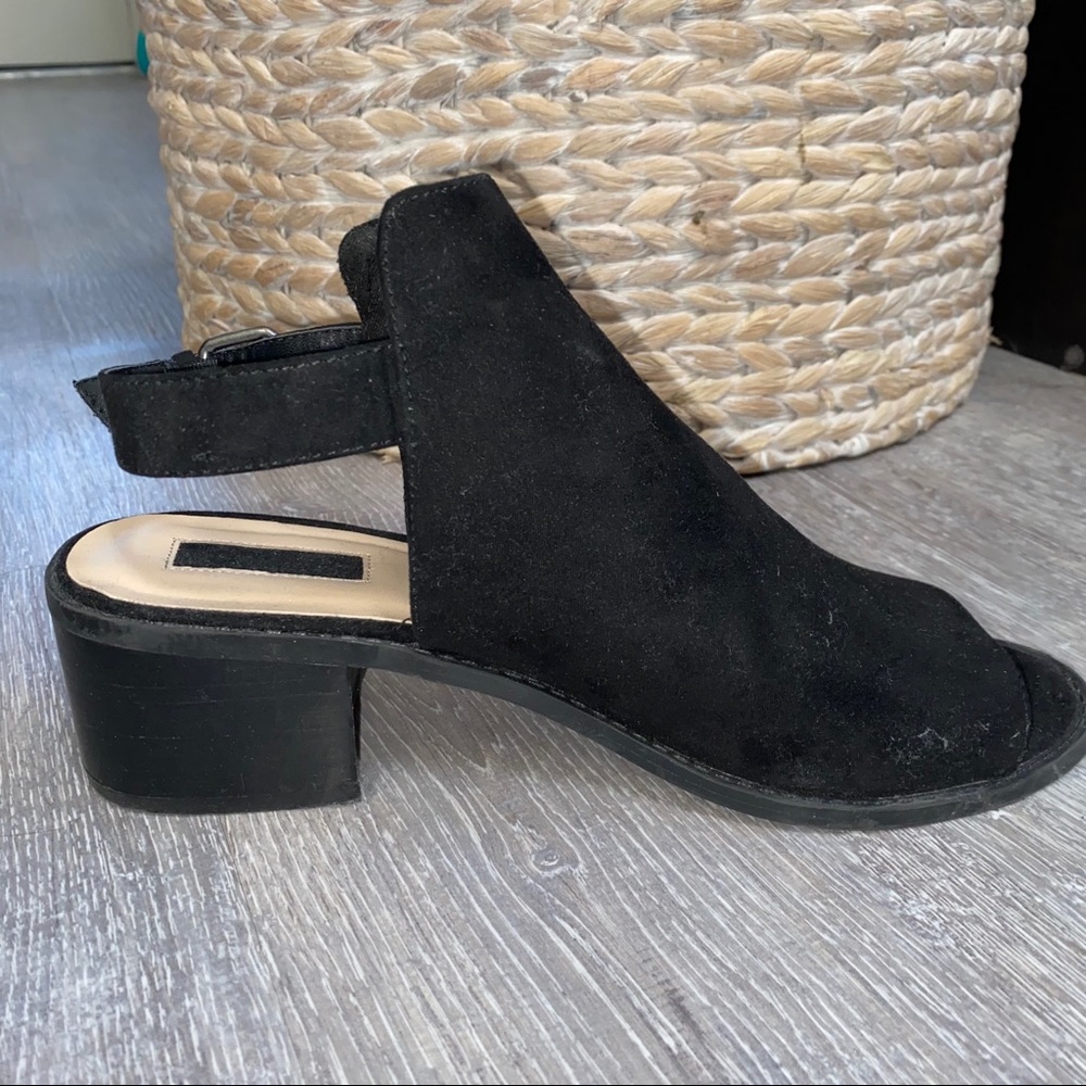 Open Toe Heels - Picture 2 of 5